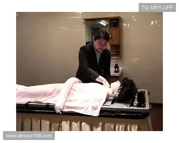 《入殓师》：一场告别，一次新生，触碰生命最柔软的温情